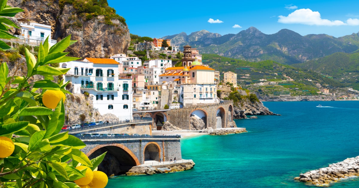 Attractive Places and Luxury Hotels: Guide to Spend Holidays to Italy