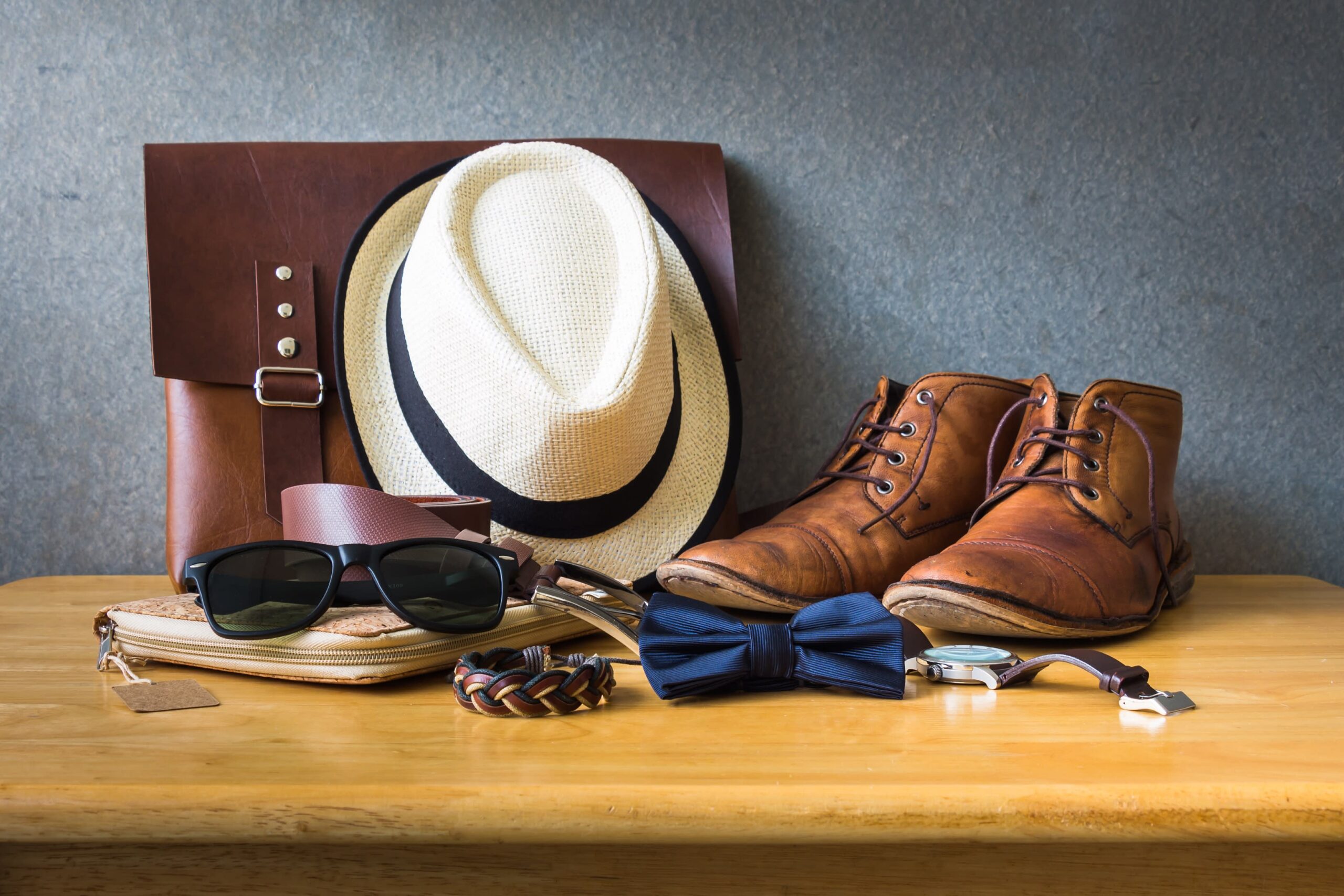 Basic accessories for men and their tendency Quality accessories for men